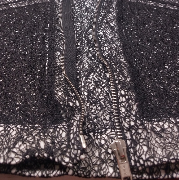 Sheri Bodell Abstract Threaded Black and White Sheer Skirt - Picture 3 of 5